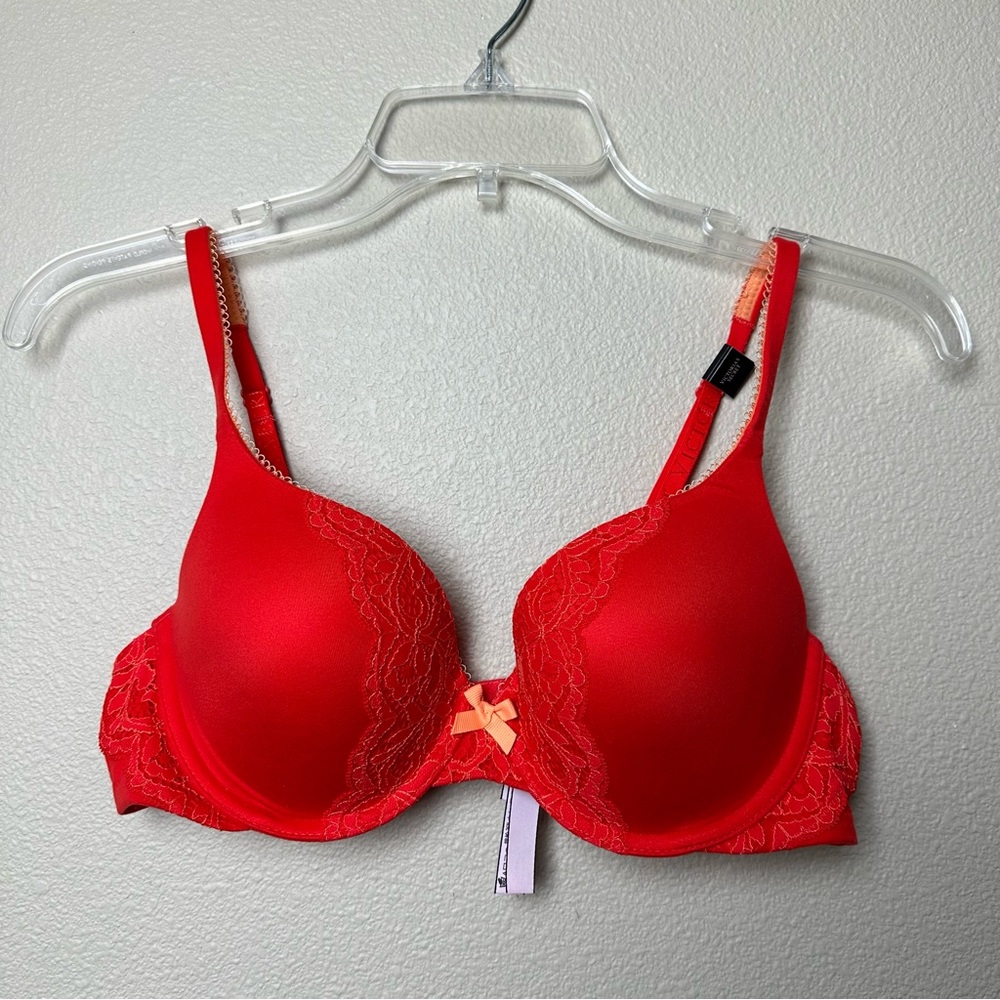 Victoria's Secret Body Red Lace-Trim Lined Perfect Bra Size 36B NWT